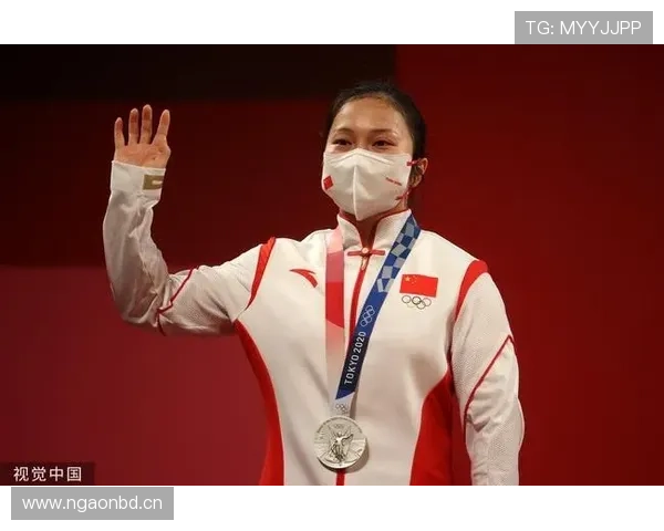 廖秋云训练完直接拎包去专柜扫货，这消费节奏谁跟得上