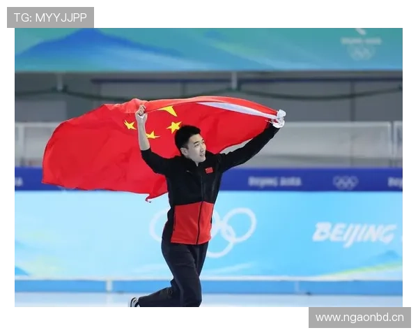 高亭宇训练完直接去吃火锅，教练气到摔秒表